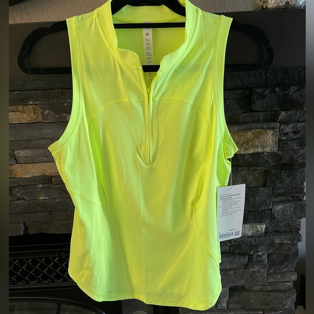 Lululemon Womens tennis tank size 6 BNWT retails $68 color: fluorescent yellow